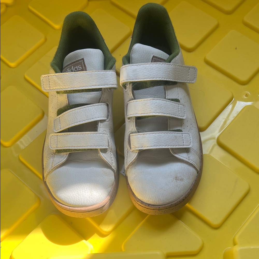 adidas White Kids Sneakers with Green Interior
